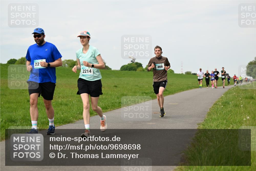 10.05.2026 - 8. Wedeler Halbmarathon Dr. Thomas Lammeyer http://msf.ph/oto/9698698 10.05.2026 11:33:58 Laufen 2214, 868 meine-sportfotos.de