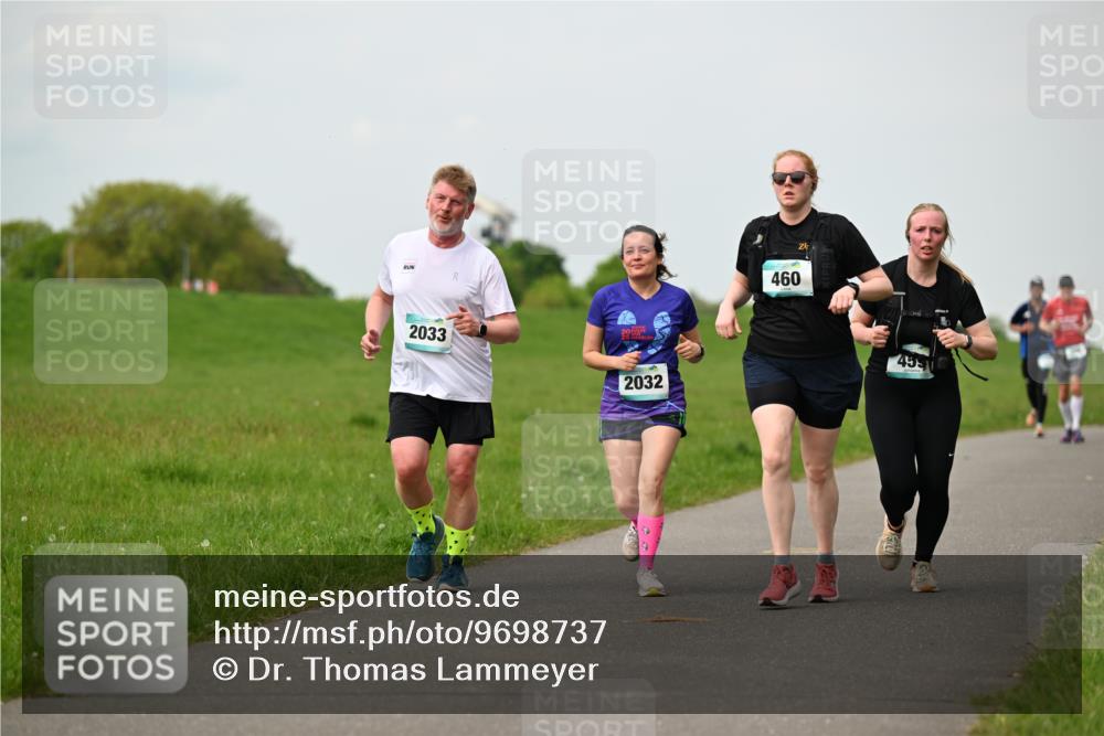 10.05.2026 - 8. Wedeler Halbmarathon Dr. Thomas Lammeyer http://msf.ph/oto/9698737 10.05.2026 11:34:12 Laufen 2033, 2032, 460, 455 meine-sportfotos.de