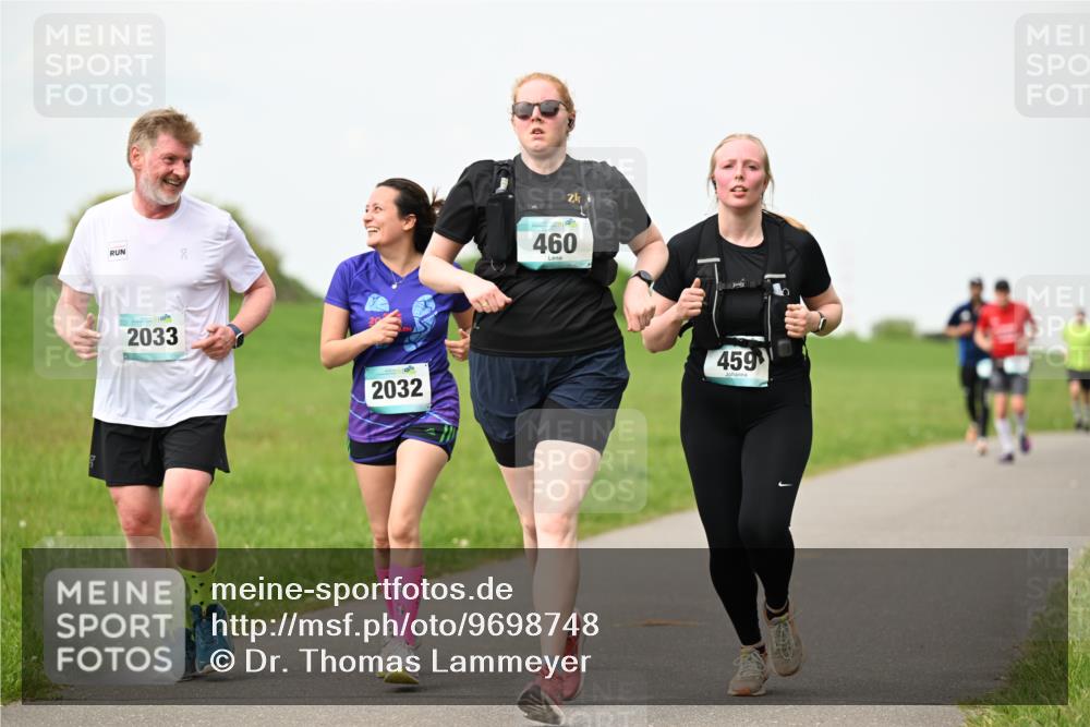 10.05.2026 - 8. Wedeler Halbmarathon Dr. Thomas Lammeyer http://msf.ph/oto/9698748 10.05.2026 11:34:14 Laufen 2033, 2032, 460, 459 meine-sportfotos.de