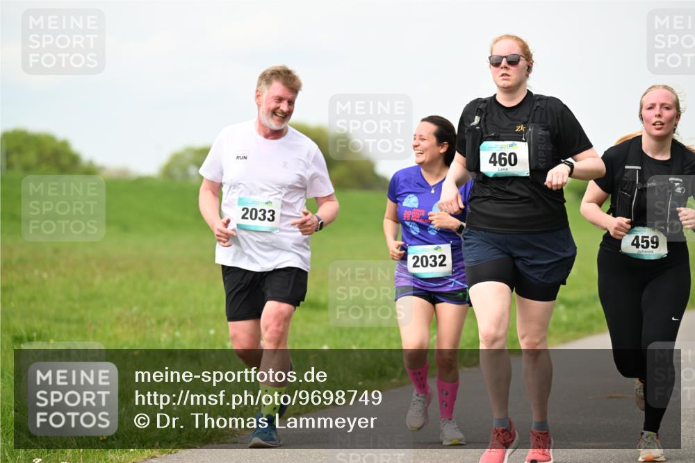 10.05.2026 - 8. Wedeler Halbmarathon Dr. Thomas Lammeyer http://msf.ph/oto/9698749 10.05.2026 11:34:15 Laufen 2033, 2032, 460, 459 meine-sportfotos.de