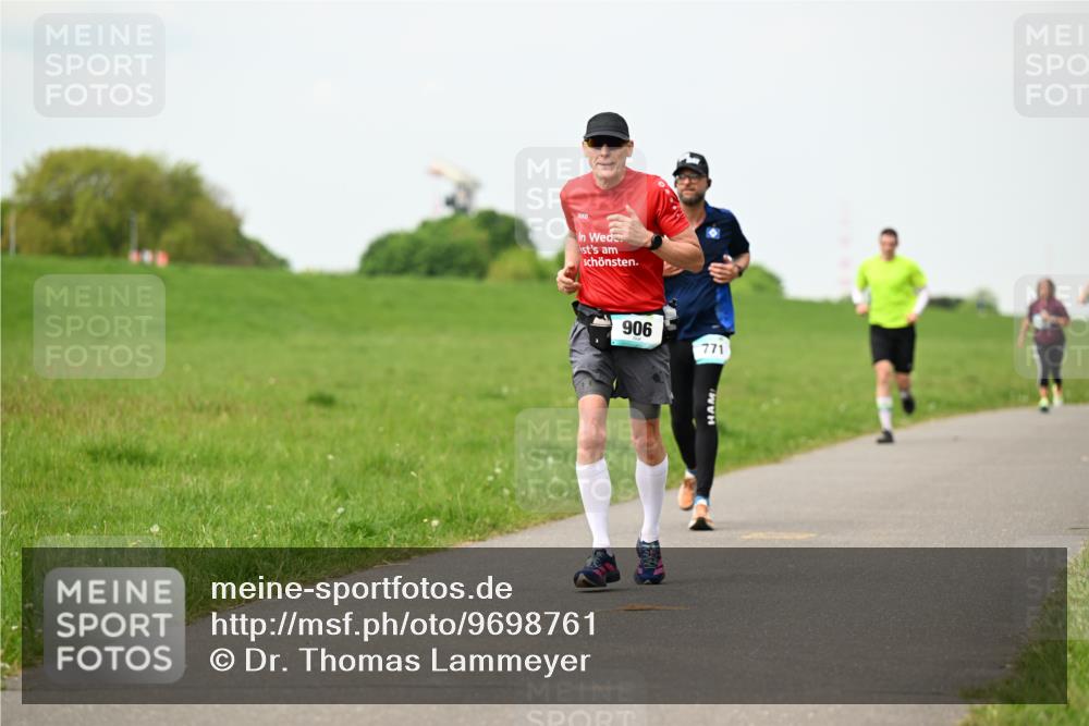 10.05.2026 - 8. Wedeler Halbmarathon Dr. Thomas Lammeyer http://msf.ph/oto/9698761 10.05.2026 11:34:22 Laufen 906, 771 meine-sportfotos.de