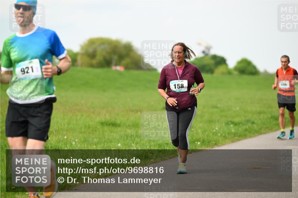 10.05.2026 - 8. Wedeler Halbmarathon Dr. Thomas Lammeyer http://msf.ph/oto/9698816 10.05.2026 11:34:37 Laufen 921, 158, 106 meine-sportfotos.de