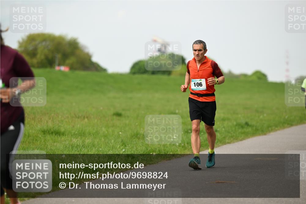 10.05.2026 - 8. Wedeler Halbmarathon Dr. Thomas Lammeyer http://msf.ph/oto/9698824 10.05.2026 11:34:39 Laufen 106 meine-sportfotos.de