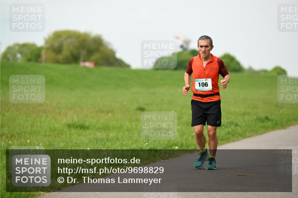 10.05.2026 - 8. Wedeler Halbmarathon Dr. Thomas Lammeyer http://msf.ph/oto/9698829 10.05.2026 11:34:39 Laufen 106 meine-sportfotos.de