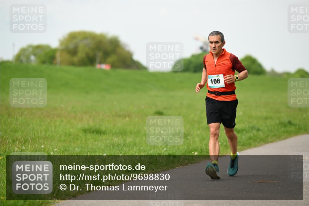 10.05.2026 - 8. Wedeler Halbmarathon Dr. Thomas Lammeyer http://msf.ph/oto/9698830 10.05.2026 11:34:39 Laufen 106 meine-sportfotos.de