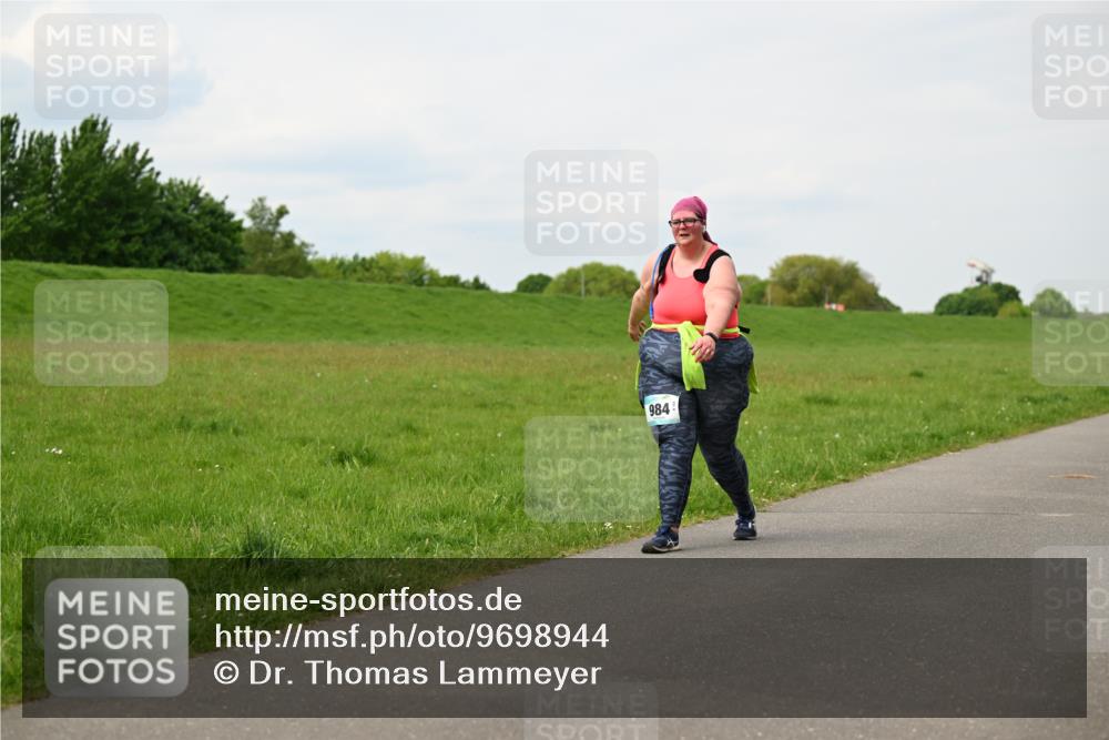 10.05.2026 - 8. Wedeler Halbmarathon Dr. Thomas Lammeyer http://msf.ph/oto/9698944 10.05.2026 11:35:18 Laufen 984 meine-sportfotos.de