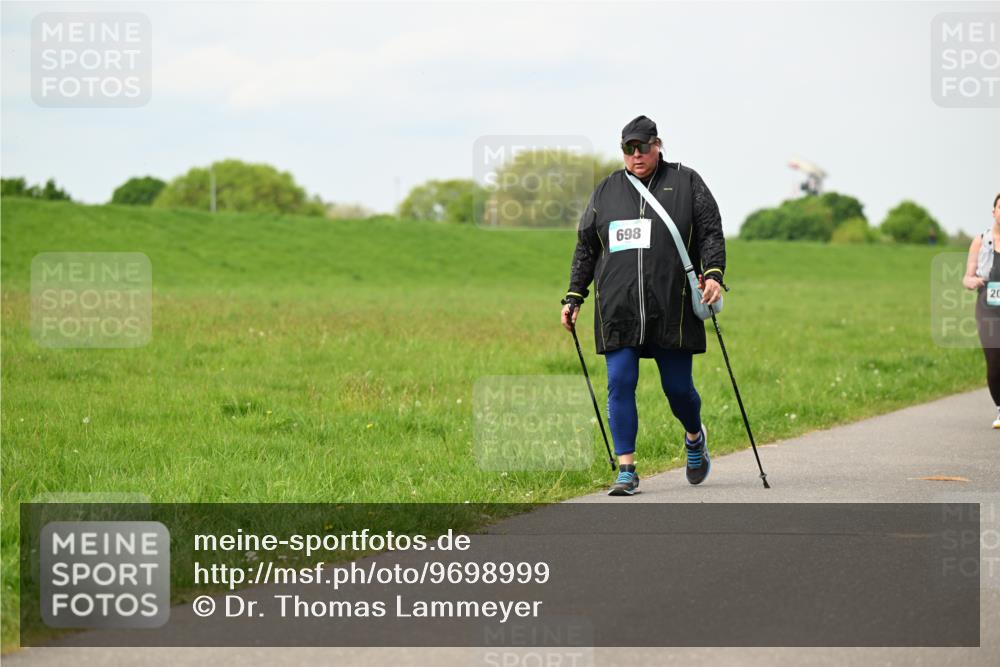 10.05.2026 - 8. Wedeler Halbmarathon Dr. Thomas Lammeyer http://msf.ph/oto/9698999 10.05.2026 11:35:41 Laufen 698 meine-sportfotos.de