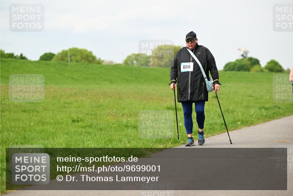 10.05.2026 - 8. Wedeler Halbmarathon Dr. Thomas Lammeyer http://msf.ph/oto/9699001 10.05.2026 11:35:41 Laufen 698 meine-sportfotos.de