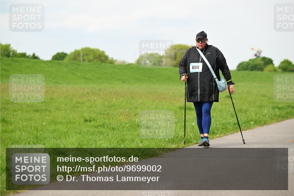10.05.2026 - 8. Wedeler Halbmarathon Dr. Thomas Lammeyer http://msf.ph/oto/9699002 10.05.2026 11:35:41 Laufen 698 meine-sportfotos.de
