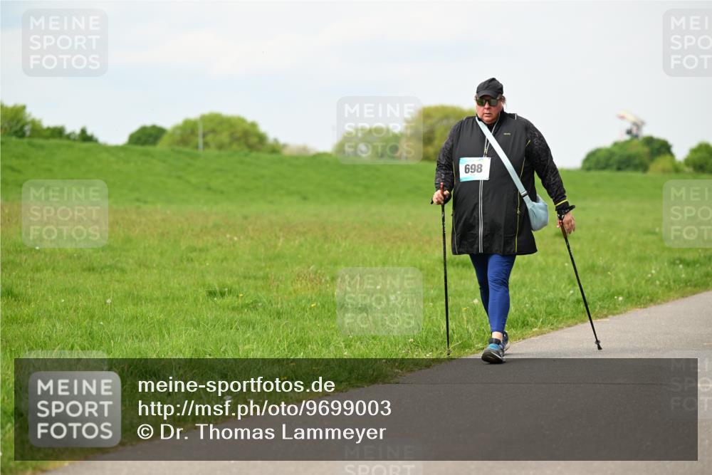10.05.2026 - 8. Wedeler Halbmarathon Dr. Thomas Lammeyer http://msf.ph/oto/9699003 10.05.2026 11:35:41 Laufen 698 meine-sportfotos.de