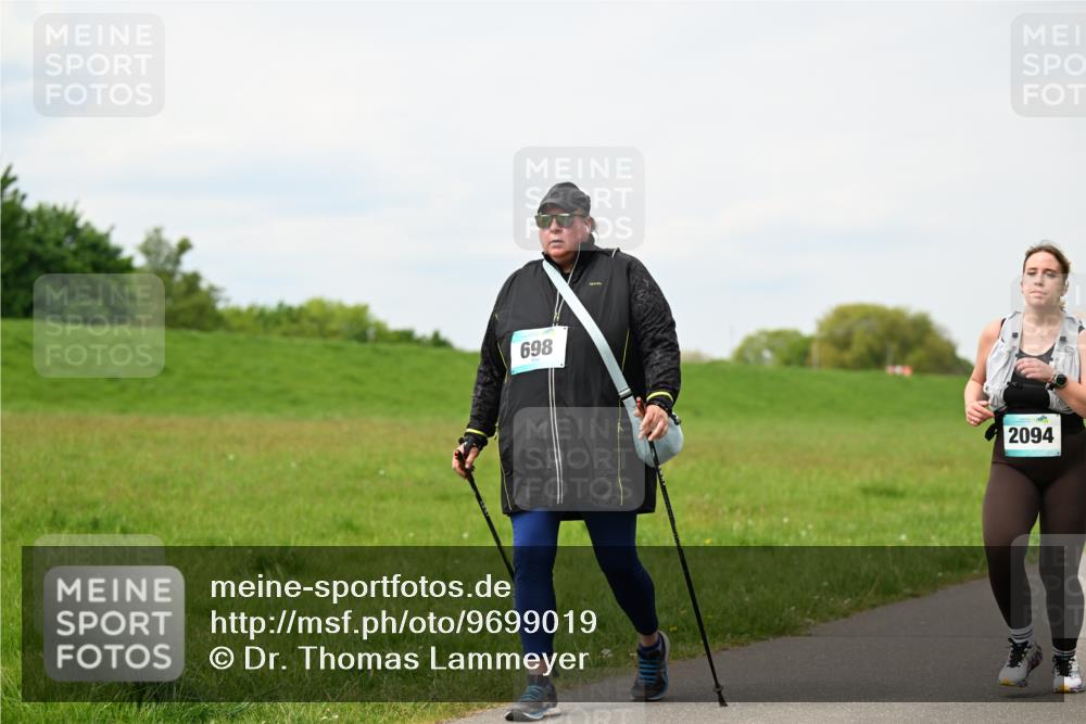 10.05.2026 - 8. Wedeler Halbmarathon Dr. Thomas Lammeyer http://msf.ph/oto/9699019 10.05.2026 11:35:45 Laufen 698, 2094 meine-sportfotos.de