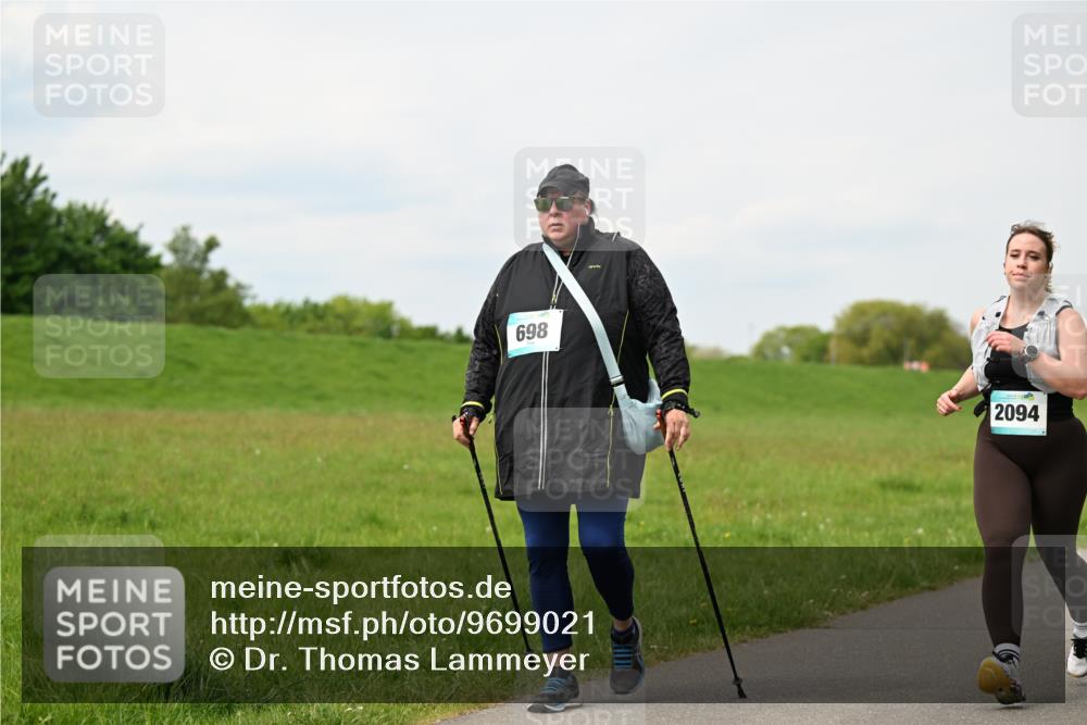 10.05.2026 - 8. Wedeler Halbmarathon Dr. Thomas Lammeyer http://msf.ph/oto/9699021 10.05.2026 11:35:45 Laufen 698, 2094 meine-sportfotos.de
