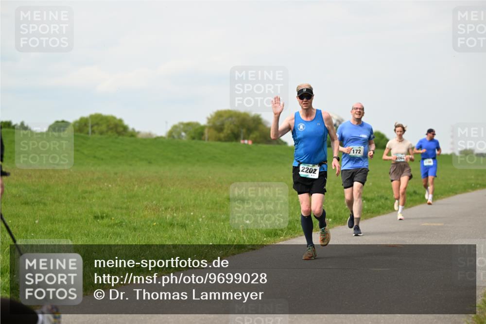 10.05.2026 - 8. Wedeler Halbmarathon Dr. Thomas Lammeyer http://msf.ph/oto/9699028 10.05.2026 11:35:47 Laufen 2202, 172 meine-sportfotos.de
