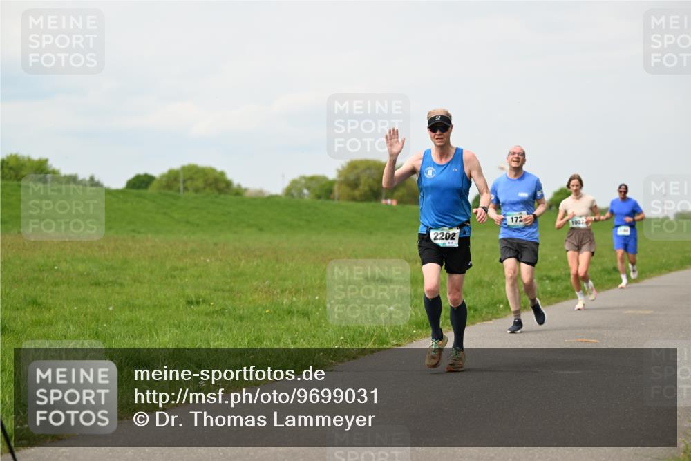 10.05.2026 - 8. Wedeler Halbmarathon Dr. Thomas Lammeyer http://msf.ph/oto/9699031 10.05.2026 11:35:47 Laufen 2202, 172, 1007 meine-sportfotos.de