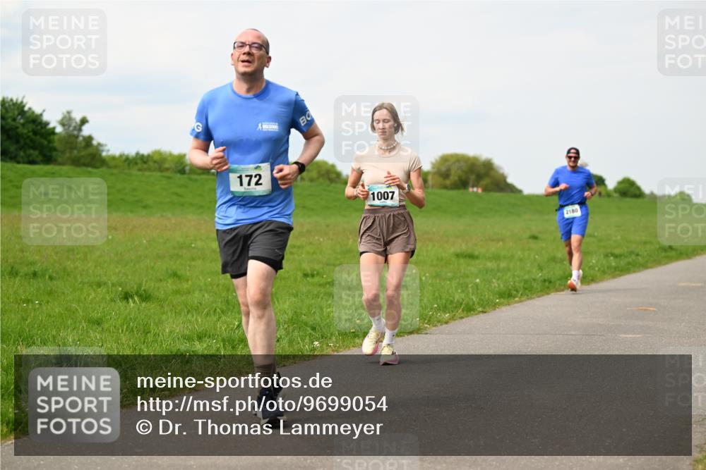 10.05.2026 - 8. Wedeler Halbmarathon Dr. Thomas Lammeyer http://msf.ph/oto/9699054 10.05.2026 11:35:51 Laufen 172, 1007, 2180 meine-sportfotos.de