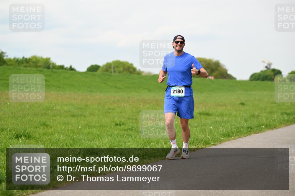 10.05.2026 - 8. Wedeler Halbmarathon Dr. Thomas Lammeyer http://msf.ph/oto/9699067 10.05.2026 11:35:53 Laufen 2180 meine-sportfotos.de