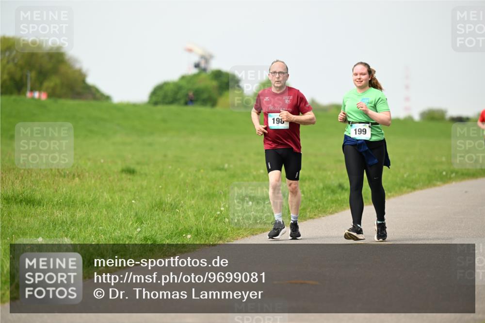 10.05.2026 - 8. Wedeler Halbmarathon Dr. Thomas Lammeyer http://msf.ph/oto/9699081 10.05.2026 11:35:57 Laufen 195, 199 meine-sportfotos.de