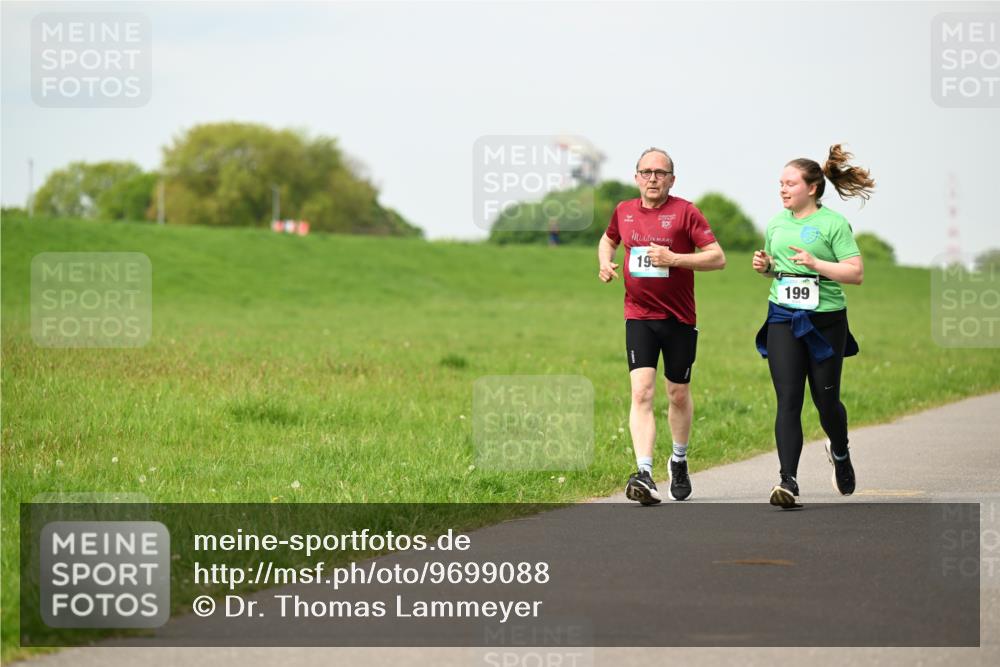 10.05.2026 - 8. Wedeler Halbmarathon Dr. Thomas Lammeyer http://msf.ph/oto/9699088 10.05.2026 11:35:57 Laufen 199 meine-sportfotos.de