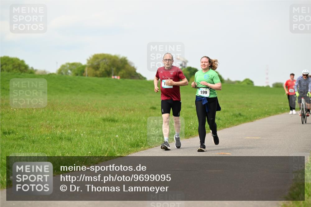 10.05.2026 - 8. Wedeler Halbmarathon Dr. Thomas Lammeyer http://msf.ph/oto/9699095 10.05.2026 11:35:59 Laufen 199 meine-sportfotos.de
