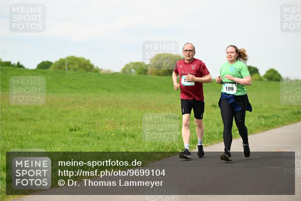 10.05.2026 - 8. Wedeler Halbmarathon Dr. Thomas Lammeyer http://msf.ph/oto/9699104 10.05.2026 11:36:00 Laufen 199 meine-sportfotos.de
