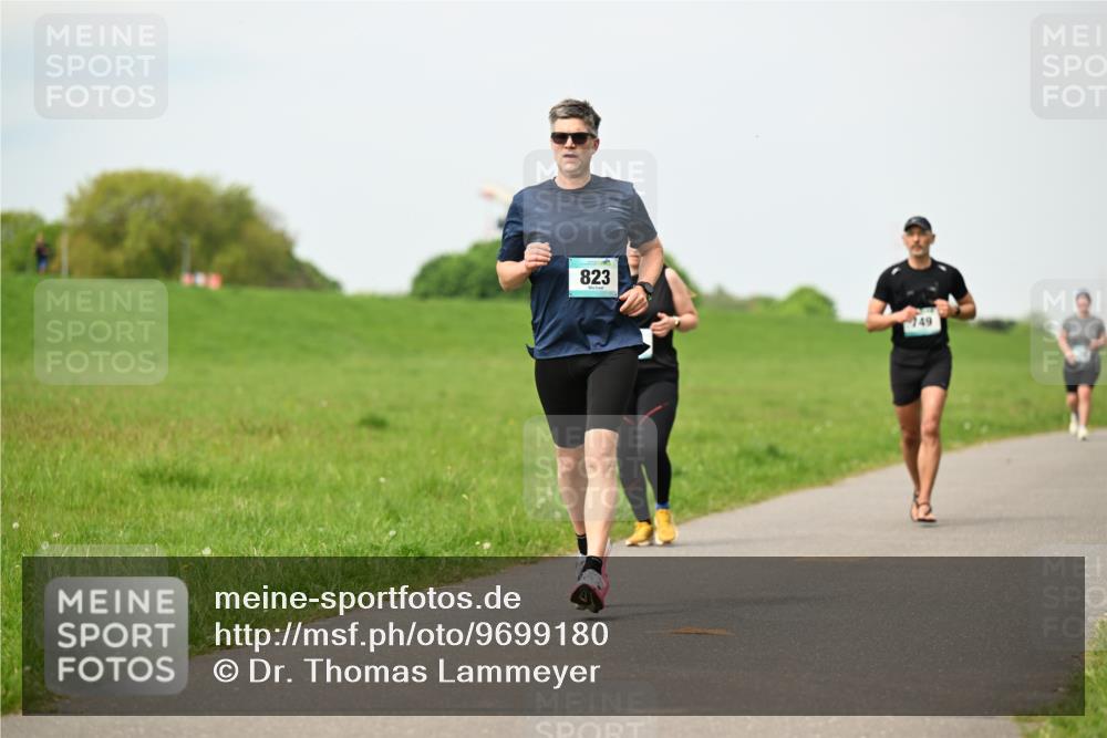 10.05.2026 - 8. Wedeler Halbmarathon Dr. Thomas Lammeyer http://msf.ph/oto/9699180 10.05.2026 11:36:18 Laufen 823 meine-sportfotos.de