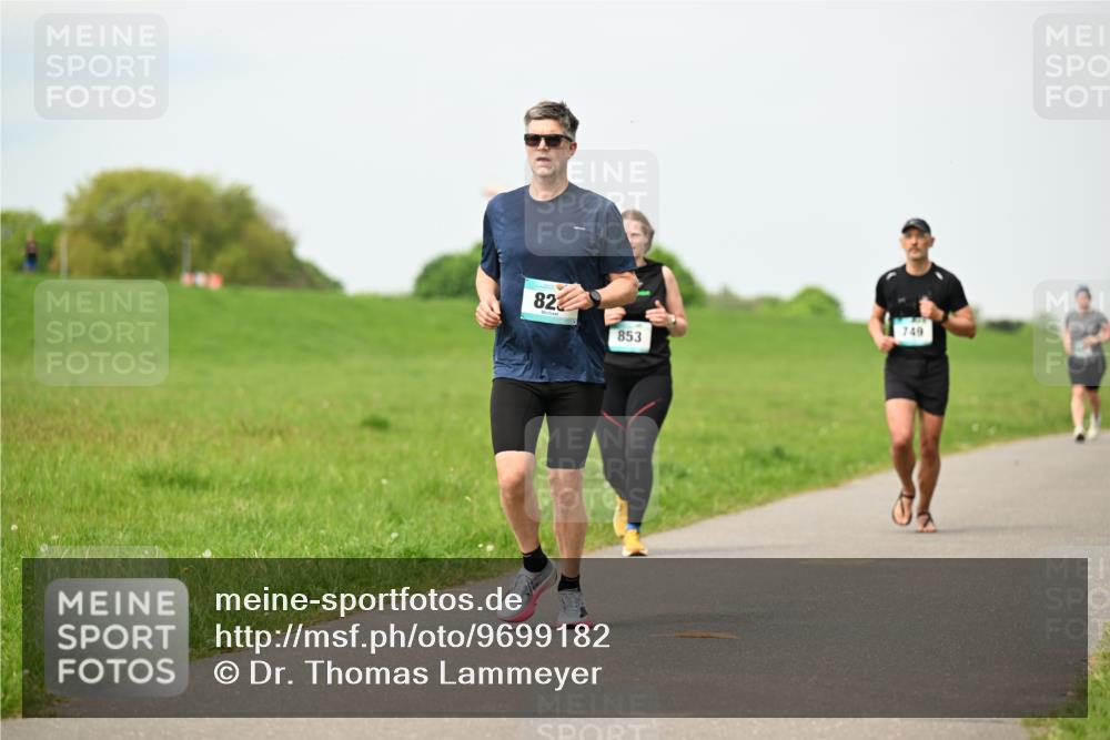 10.05.2026 - 8. Wedeler Halbmarathon Dr. Thomas Lammeyer http://msf.ph/oto/9699182 10.05.2026 11:36:19 Laufen 853, 749 meine-sportfotos.de