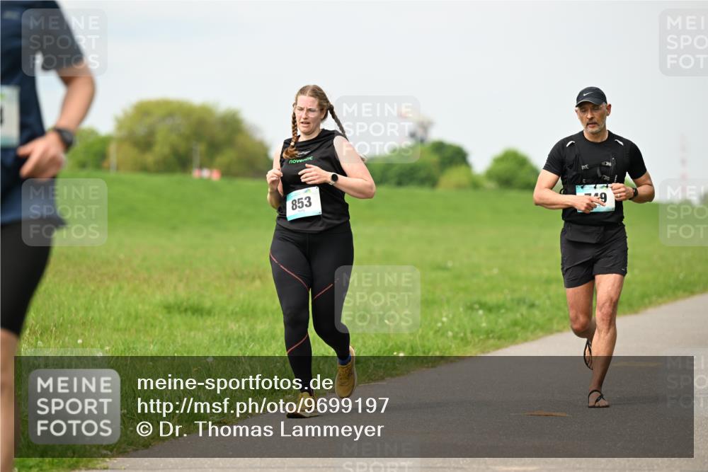 10.05.2026 - 8. Wedeler Halbmarathon Dr. Thomas Lammeyer http://msf.ph/oto/9699197 10.05.2026 11:36:21 Laufen 853 meine-sportfotos.de