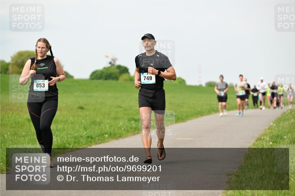 10.05.2026 - 8. Wedeler Halbmarathon Dr. Thomas Lammeyer http://msf.ph/oto/9699201 10.05.2026 11:36:22 Laufen 853, 749 meine-sportfotos.de