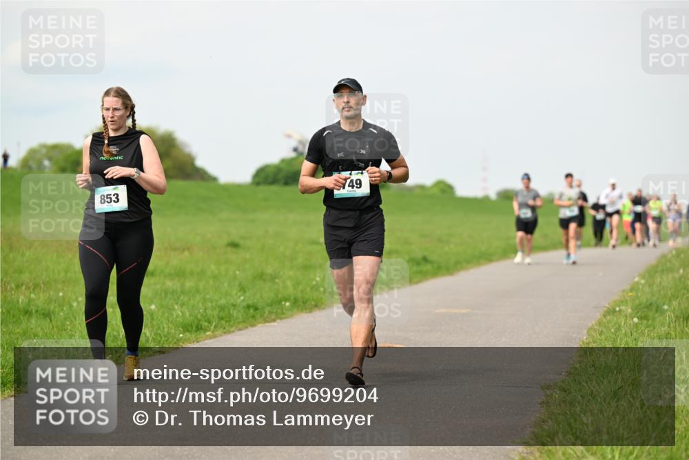 10.05.2026 - 8. Wedeler Halbmarathon Dr. Thomas Lammeyer http://msf.ph/oto/9699204 10.05.2026 11:36:23 Laufen 853 meine-sportfotos.de