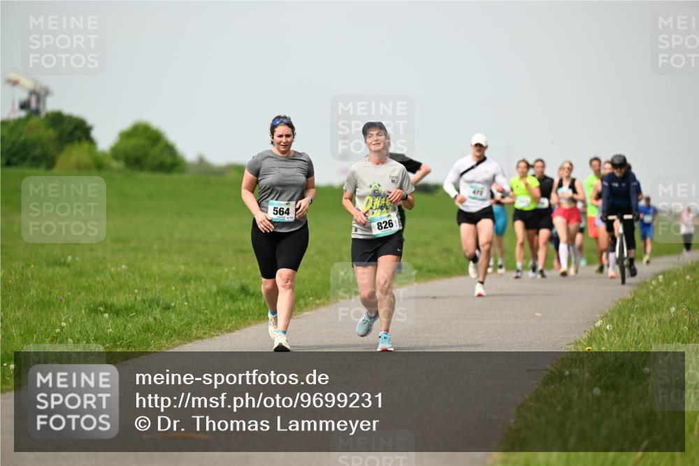 10.05.2026 - 8. Wedeler Halbmarathon Dr. Thomas Lammeyer http://msf.ph/oto/9699231 10.05.2026 11:36:28 Laufen 564, 826 meine-sportfotos.de