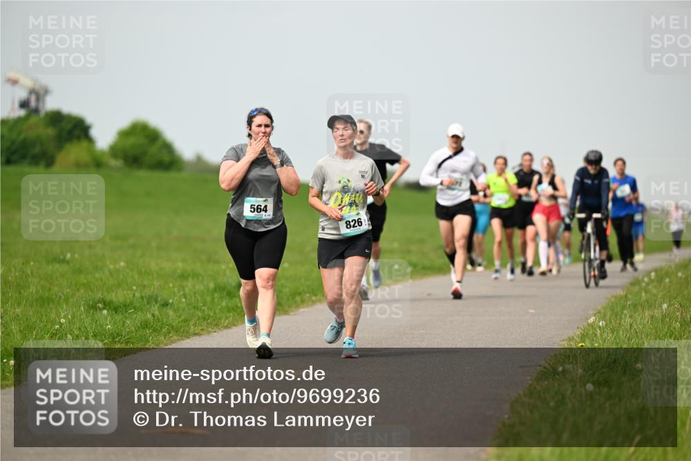 10.05.2026 - 8. Wedeler Halbmarathon Dr. Thomas Lammeyer http://msf.ph/oto/9699236 10.05.2026 11:36:29 Laufen 564, 826 meine-sportfotos.de