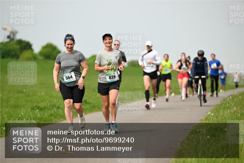 10.05.2026 - 8. Wedeler Halbmarathon Dr. Thomas Lammeyer http://msf.ph/oto/9699240 10.05.2026 11:36:30 Laufen 564, 150, 826 meine-sportfotos.de