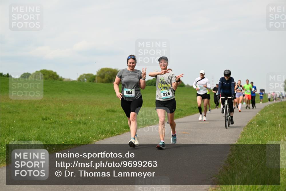 10.05.2026 - 8. Wedeler Halbmarathon Dr. Thomas Lammeyer http://msf.ph/oto/9699263 10.05.2026 11:36:33 Laufen 564, 826, 472 meine-sportfotos.de