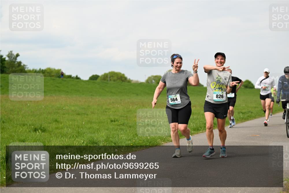 10.05.2026 - 8. Wedeler Halbmarathon Dr. Thomas Lammeyer http://msf.ph/oto/9699265 10.05.2026 11:36:34 Laufen 564, 826 meine-sportfotos.de