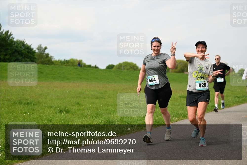 10.05.2026 - 8. Wedeler Halbmarathon Dr. Thomas Lammeyer http://msf.ph/oto/9699270 10.05.2026 11:36:35 Laufen 564, 150, 826 meine-sportfotos.de