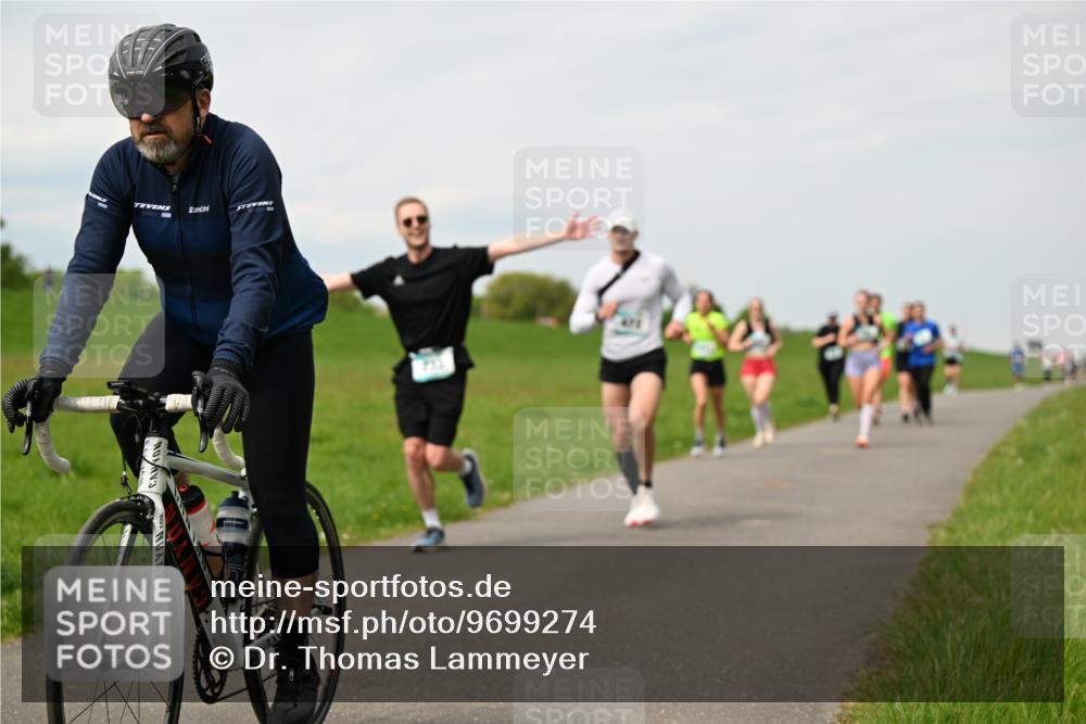 10.05.2026 - 8. Wedeler Halbmarathon Dr. Thomas Lammeyer http://msf.ph/oto/9699274 10.05.2026 11:36:37 Laufen  meine-sportfotos.de