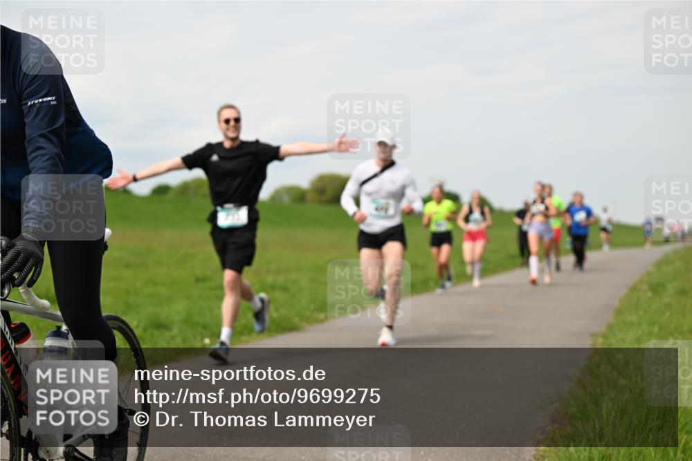 10.05.2026 - 8. Wedeler Halbmarathon Dr. Thomas Lammeyer http://msf.ph/oto/9699275 10.05.2026 11:36:37 Laufen  meine-sportfotos.de