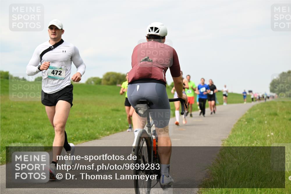 10.05.2026 - 8. Wedeler Halbmarathon Dr. Thomas Lammeyer http://msf.ph/oto/9699283 10.05.2026 11:36:39 Laufen 472 meine-sportfotos.de
