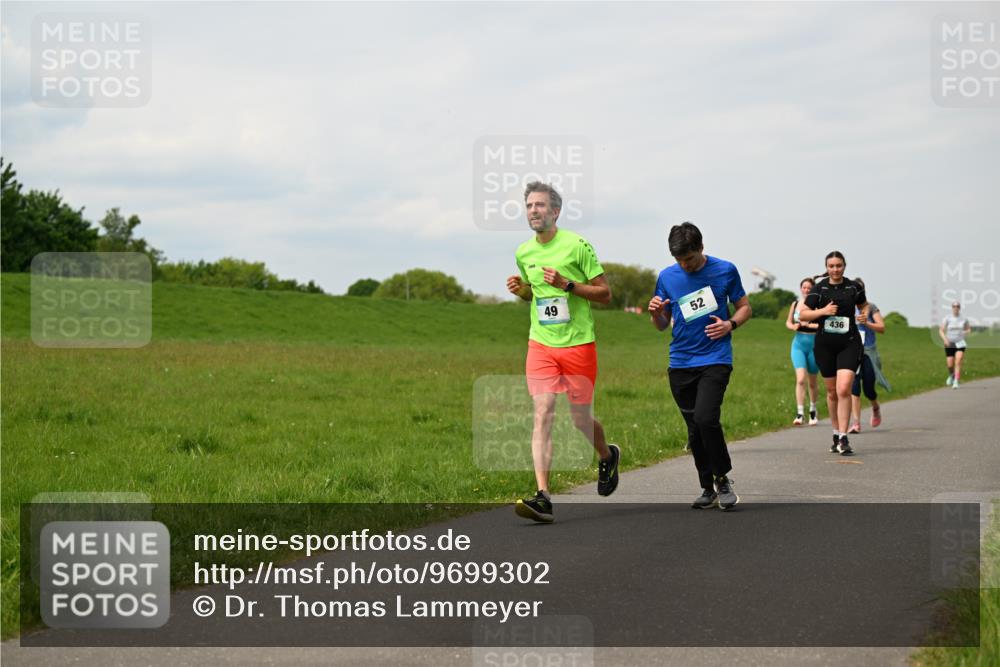 10.05.2026 - 8. Wedeler Halbmarathon Dr. Thomas Lammeyer http://msf.ph/oto/9699302 10.05.2026 11:36:43 Laufen 436 meine-sportfotos.de