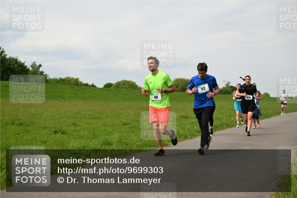 10.05.2026 - 8. Wedeler Halbmarathon Dr. Thomas Lammeyer http://msf.ph/oto/9699303 10.05.2026 11:36:43 Laufen 436 meine-sportfotos.de