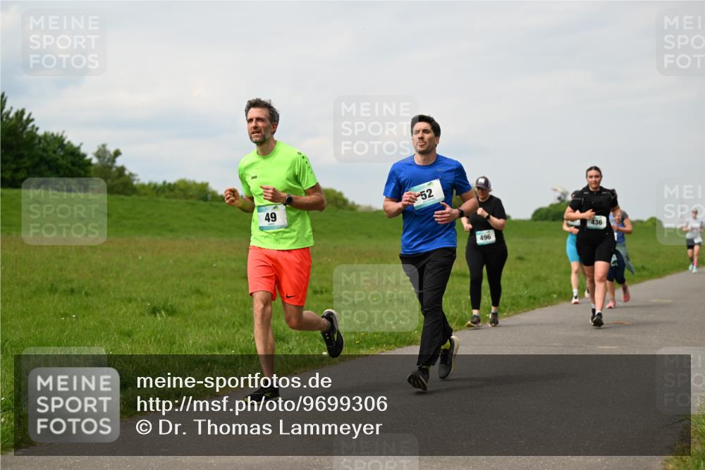 10.05.2026 - 8. Wedeler Halbmarathon Dr. Thomas Lammeyer http://msf.ph/oto/9699306 10.05.2026 11:36:44 Laufen 496, 436 meine-sportfotos.de