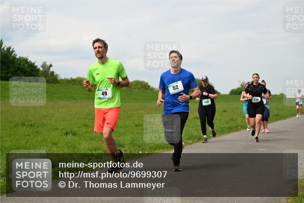 10.05.2026 - 8. Wedeler Halbmarathon Dr. Thomas Lammeyer http://msf.ph/oto/9699307 10.05.2026 11:36:44 Laufen 496, 436 meine-sportfotos.de