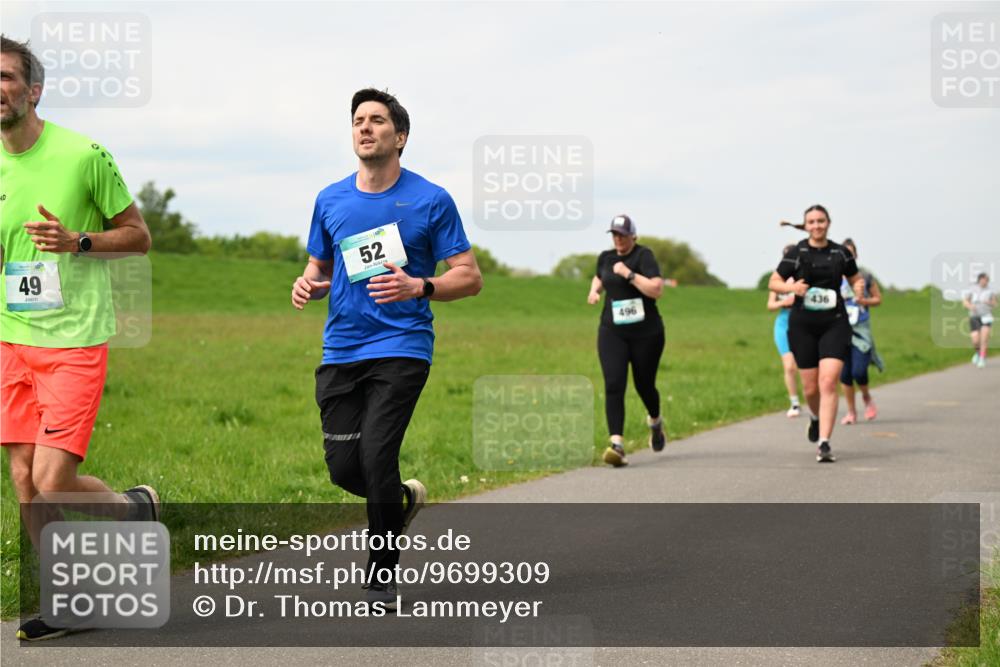 10.05.2026 - 8. Wedeler Halbmarathon Dr. Thomas Lammeyer http://msf.ph/oto/9699309 10.05.2026 11:36:45 Laufen 496, 436 meine-sportfotos.de
