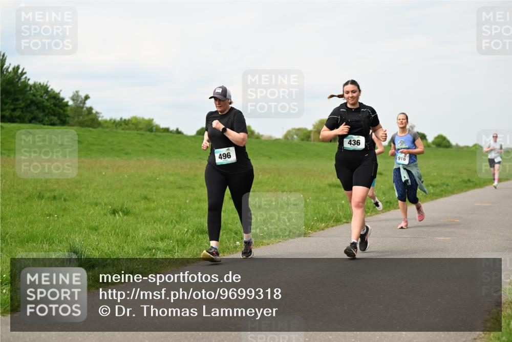 10.05.2026 - 8. Wedeler Halbmarathon Dr. Thomas Lammeyer http://msf.ph/oto/9699318 10.05.2026 11:36:46 Laufen 496, 436, 916 meine-sportfotos.de