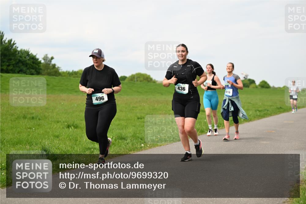 10.05.2026 - 8. Wedeler Halbmarathon Dr. Thomas Lammeyer http://msf.ph/oto/9699320 10.05.2026 11:36:47 Laufen 496, 436, 916 meine-sportfotos.de