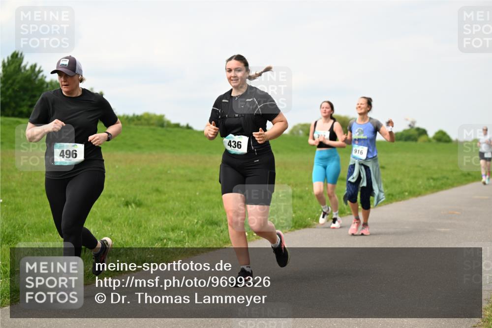 10.05.2026 - 8. Wedeler Halbmarathon Dr. Thomas Lammeyer http://msf.ph/oto/9699326 10.05.2026 11:36:47 Laufen 496, 436, 916 meine-sportfotos.de