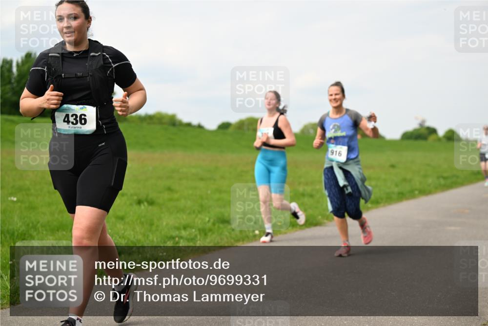 10.05.2026 - 8. Wedeler Halbmarathon Dr. Thomas Lammeyer http://msf.ph/oto/9699331 10.05.2026 11:36:48 Laufen 436, 916 meine-sportfotos.de