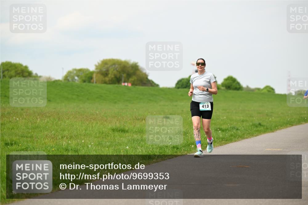 10.05.2026 - 8. Wedeler Halbmarathon Dr. Thomas Lammeyer http://msf.ph/oto/9699353 10.05.2026 11:36:52 Laufen 413 meine-sportfotos.de