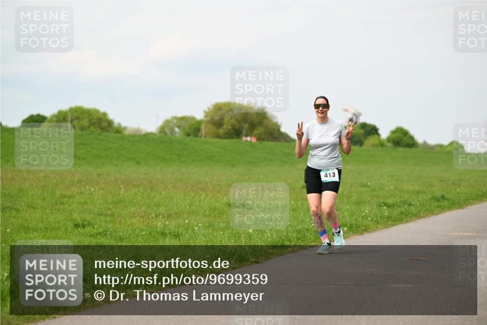 10.05.2026 - 8. Wedeler Halbmarathon Dr. Thomas Lammeyer http://msf.ph/oto/9699359 10.05.2026 11:36:53 Laufen 413 meine-sportfotos.de