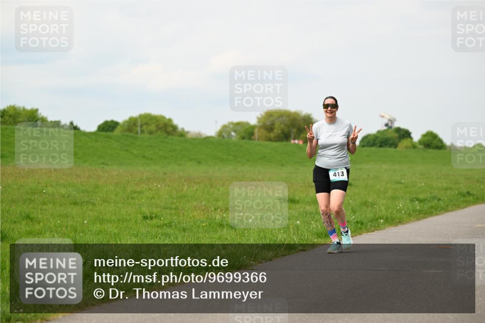 10.05.2026 - 8. Wedeler Halbmarathon Dr. Thomas Lammeyer http://msf.ph/oto/9699366 10.05.2026 11:36:54 Laufen 413 meine-sportfotos.de